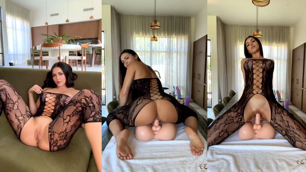 Caryn Beaumont Grinds On Her Torso Dildo Livestream Onlyfans Video Leaked