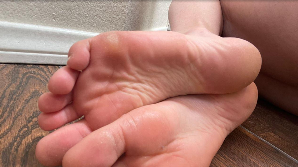 STPeach Feet Close Up Paid Custom Nudes Onlyfans Photos Leaked