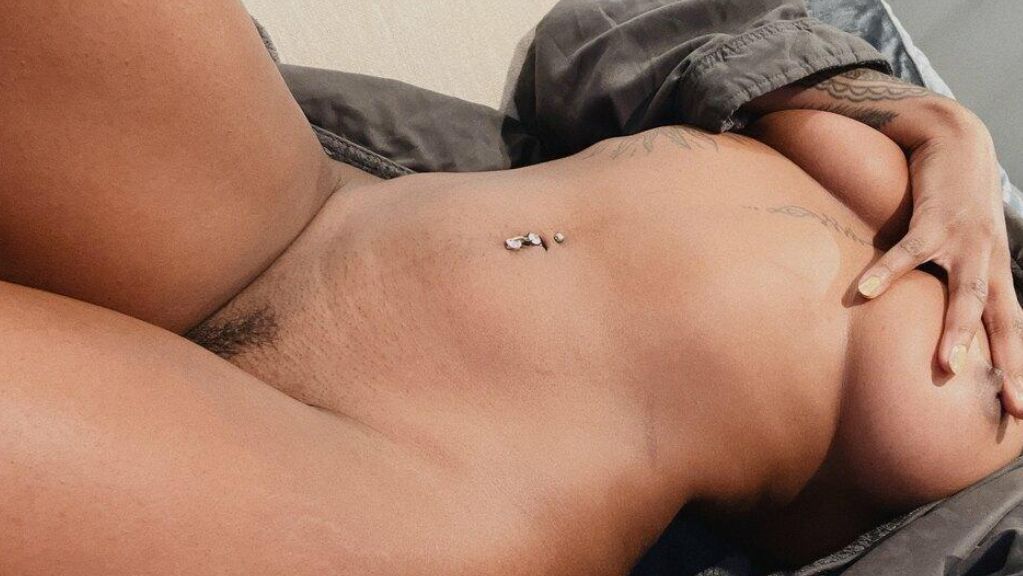 KayyyBear Nudes Bath Robe Tease Onlyfans Photos Leaked